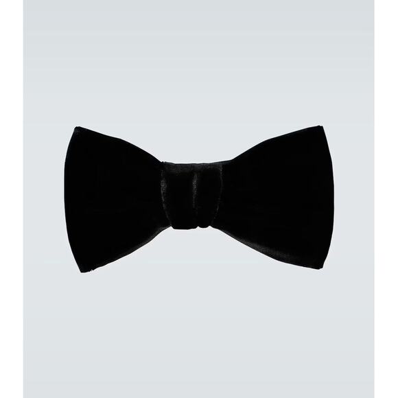 NEW Saint Laurent Black Velvet Bow Tie YSL MEN TUXEDO SUIT BOWTIE - Picture 1 of 5